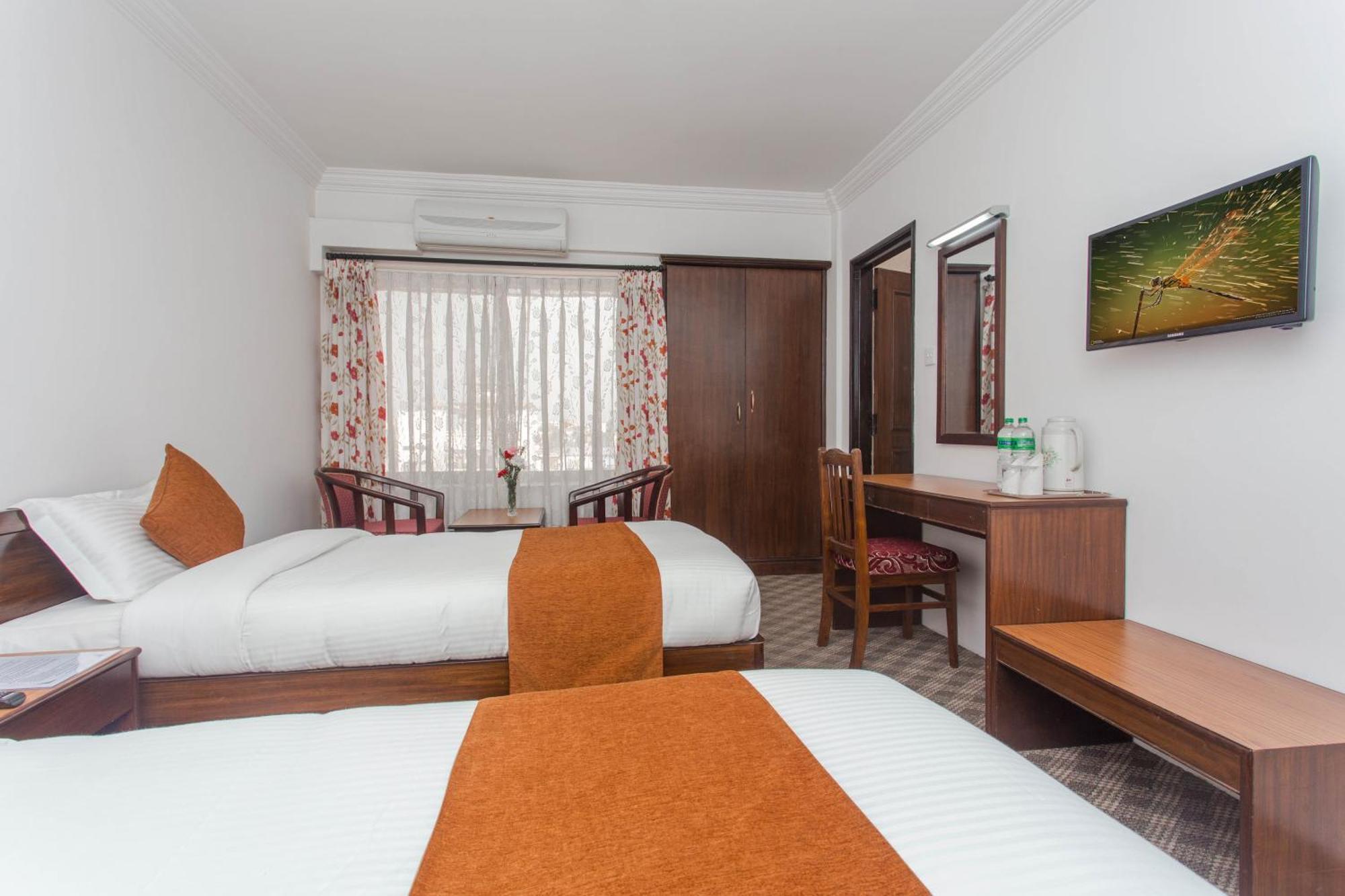 Fuji Hotel Katmandou Extérieur photo