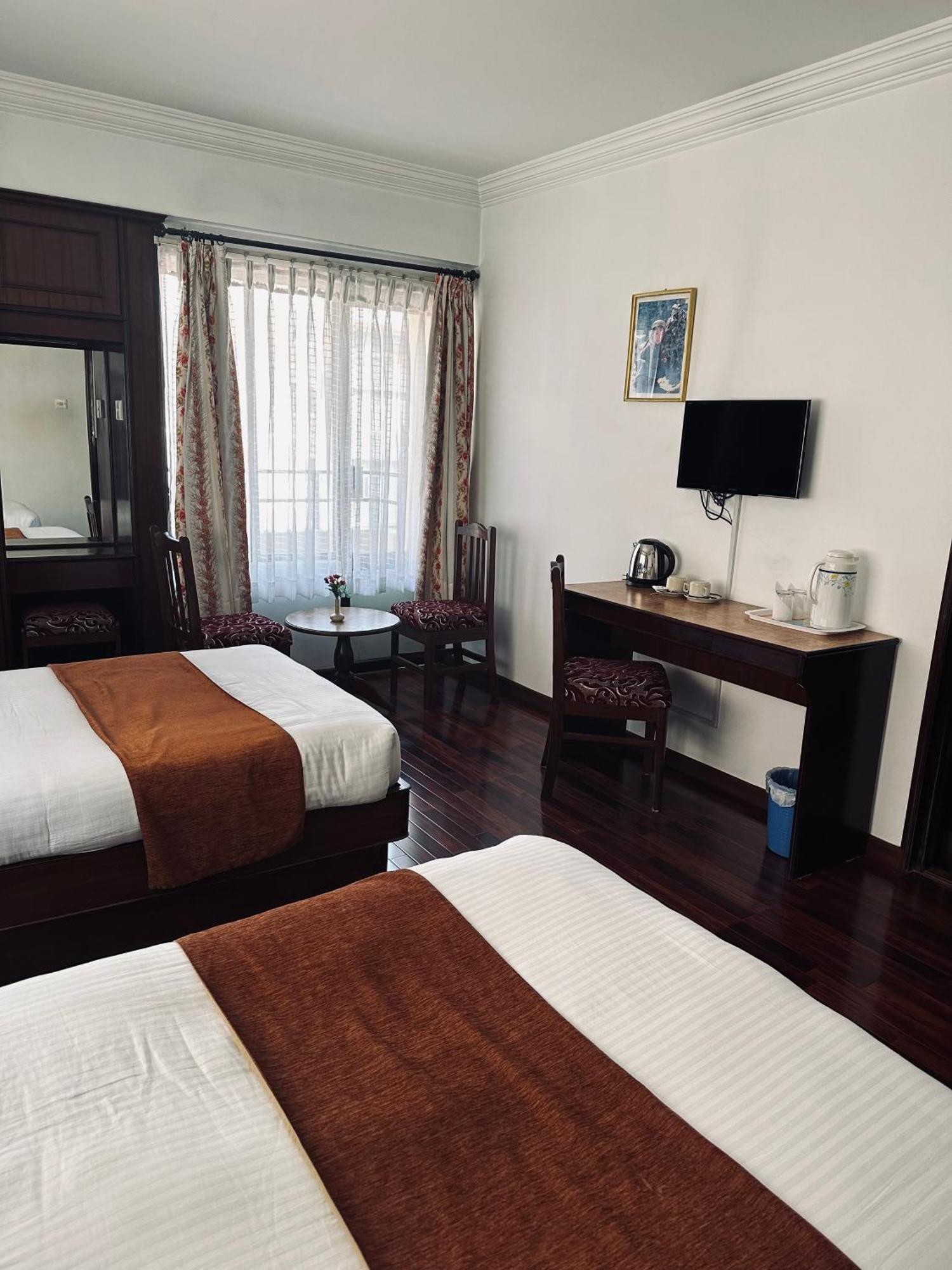 Fuji Hotel Katmandou Extérieur photo