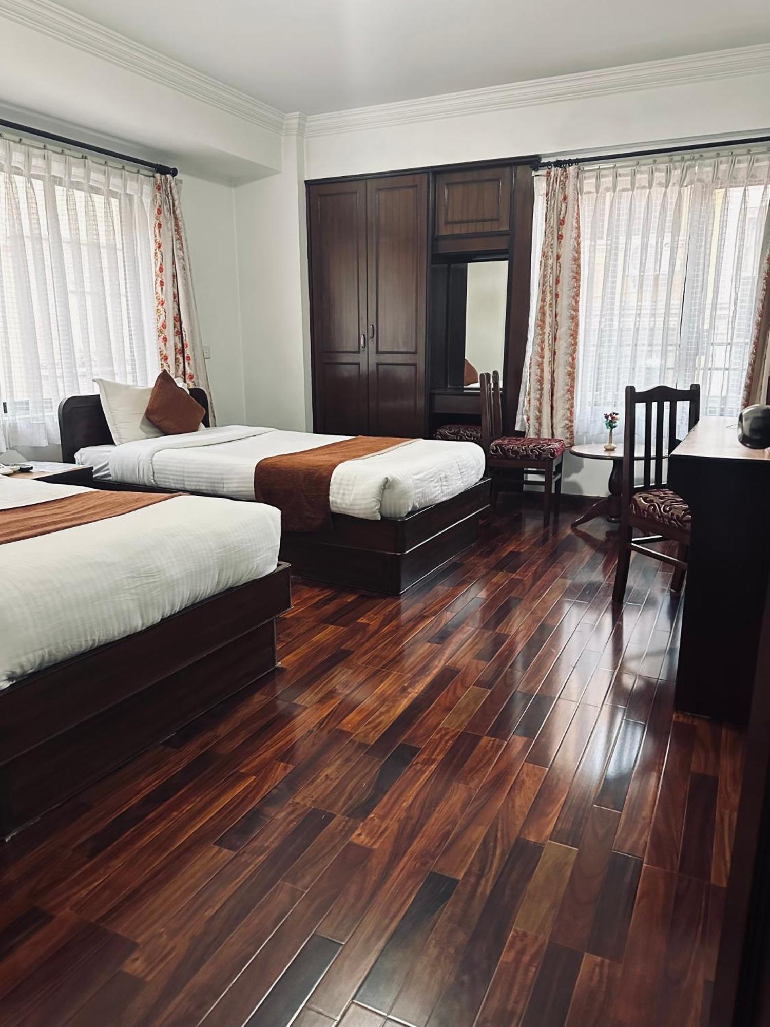 Fuji Hotel Katmandou Extérieur photo