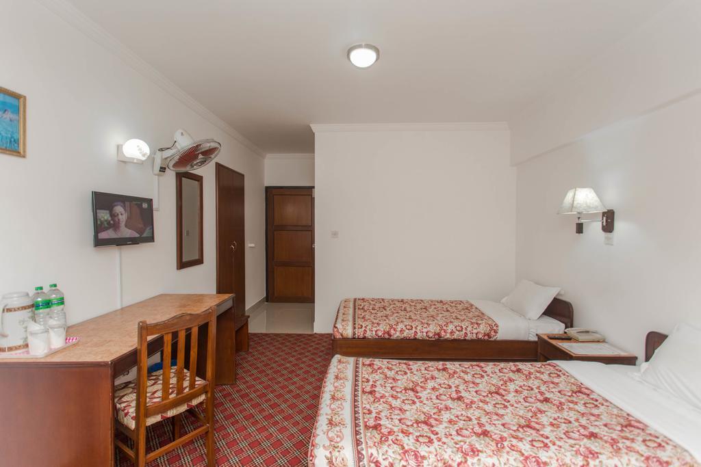 Fuji Hotel Katmandou Extérieur photo
